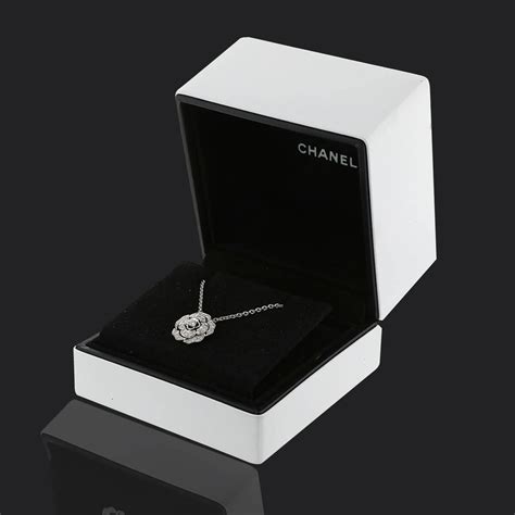 chanel collier homme|chanel collier sale.